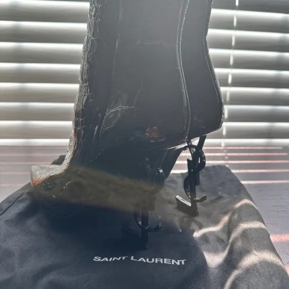 YSL - Picture 2 of 4